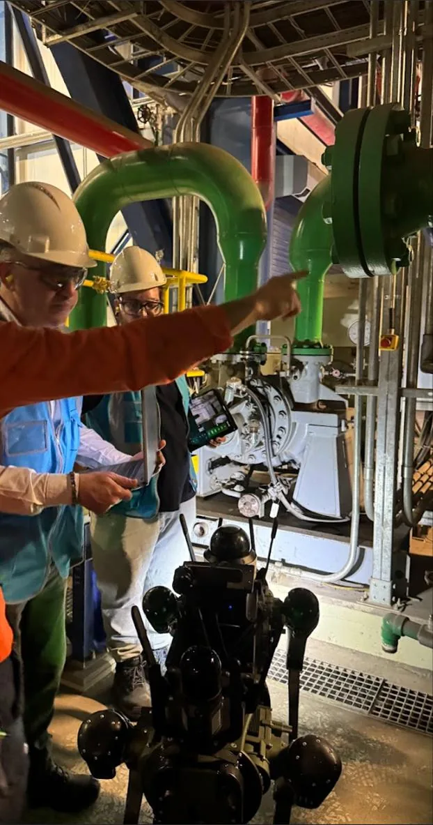 Inspección robótica en una central térmica.